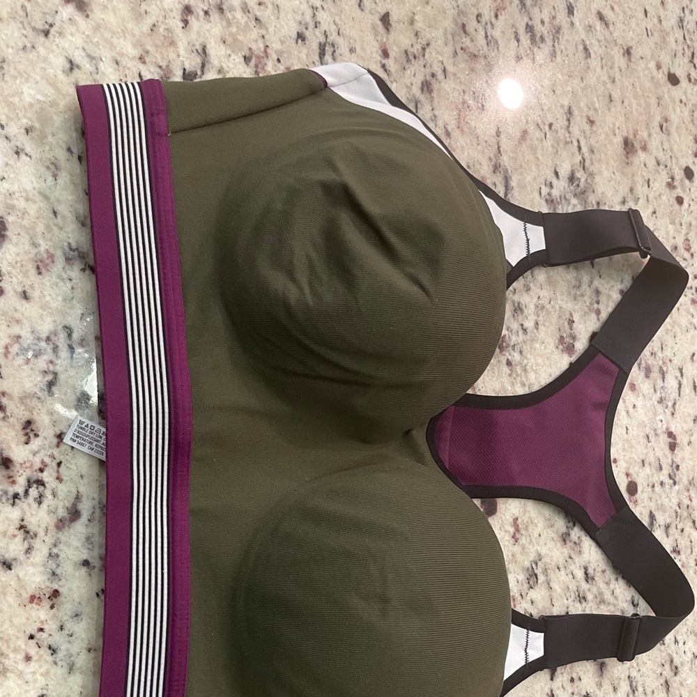 Victoria Sport athletic bra size 36DD